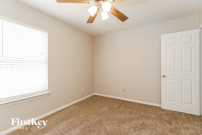 Building Photo - 4502 Natural Bridge Dr