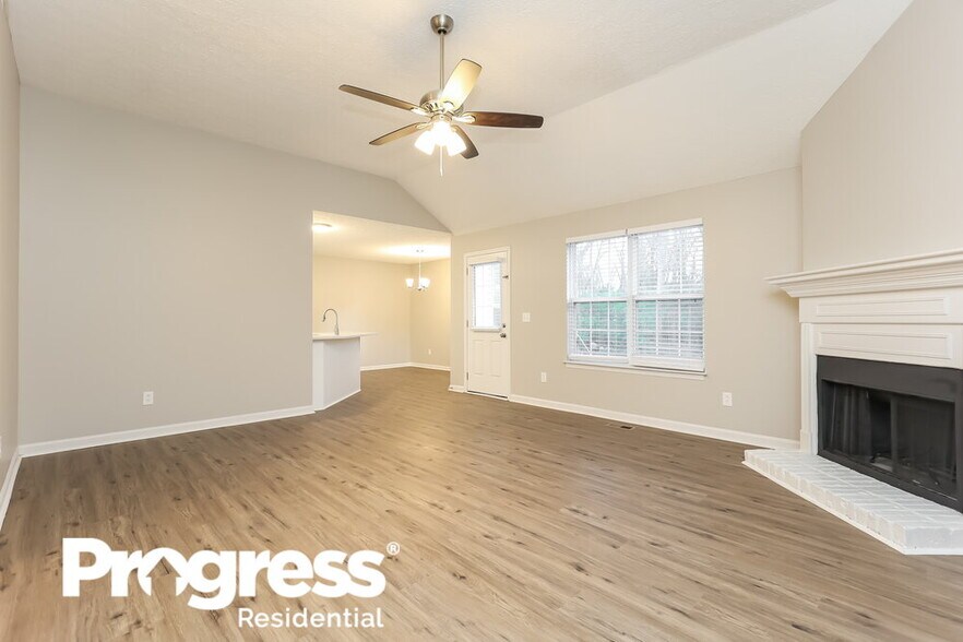 Building Photo - 3112 Chateau Valley Dr