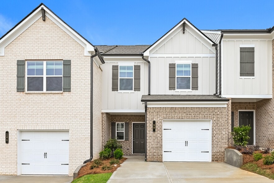 Building Photo - 99 Basswood Ln