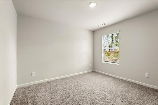 Building Photo - 348 Belmont Dr