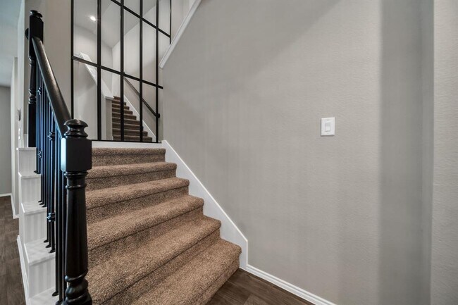 Building Photo - 22614 Petrizzi Ln