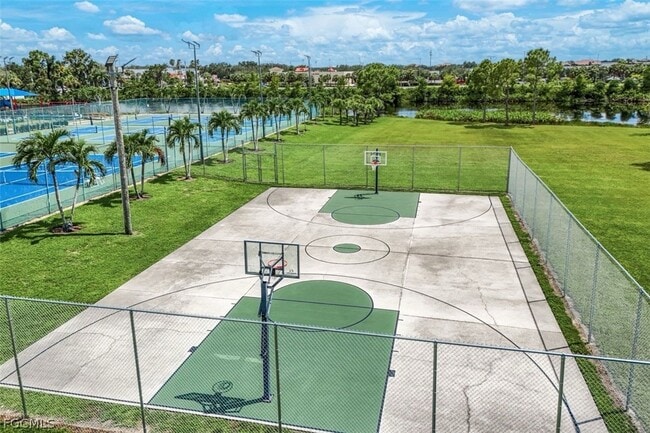 Building Photo - 13171 Whitehaven Ln