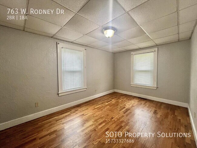 Building Photo - 763 W Rodney Dr