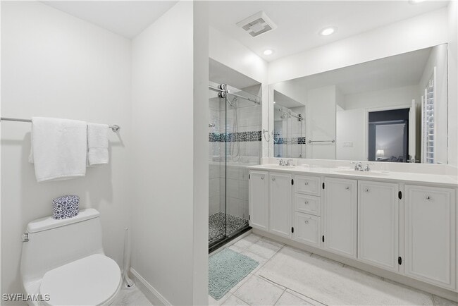 Building Photo - 2700 Lantern Ln