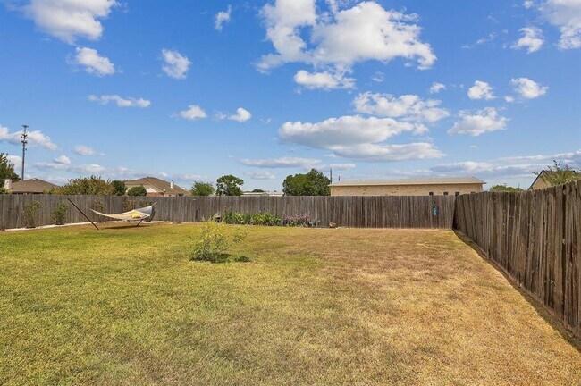 Building Photo - 316 Swenson Dr