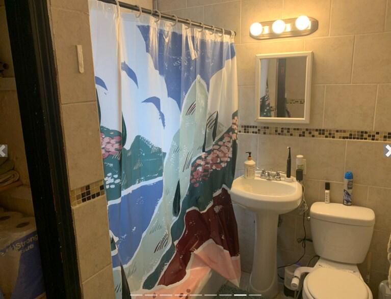 Building Photo - 178 Brighton Ave