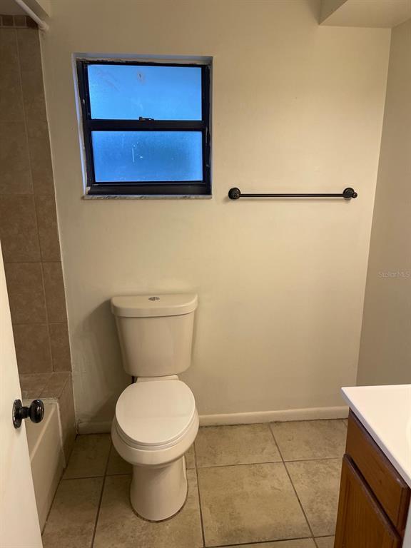 Building Photo - 411 Emerald Ave