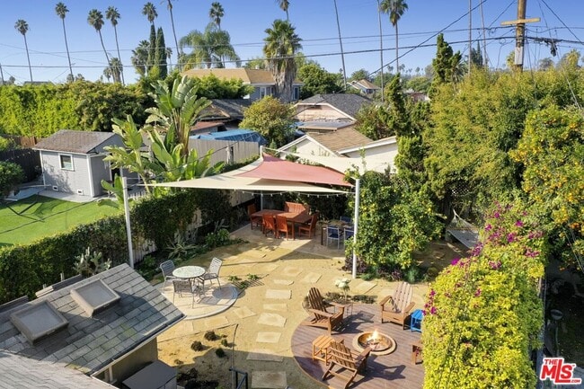 Building Photo - 1423 McCollum St