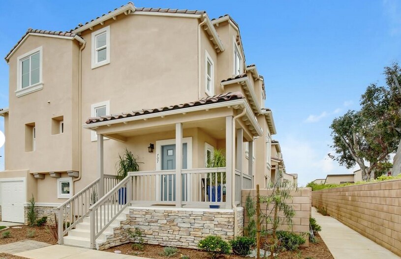 Building Photo - 707 Magnolia Ave