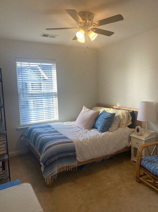 Building Photo - 218 Monticello Square