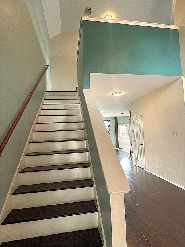 Building Photo - 12919 Cascadia Knoll Ct