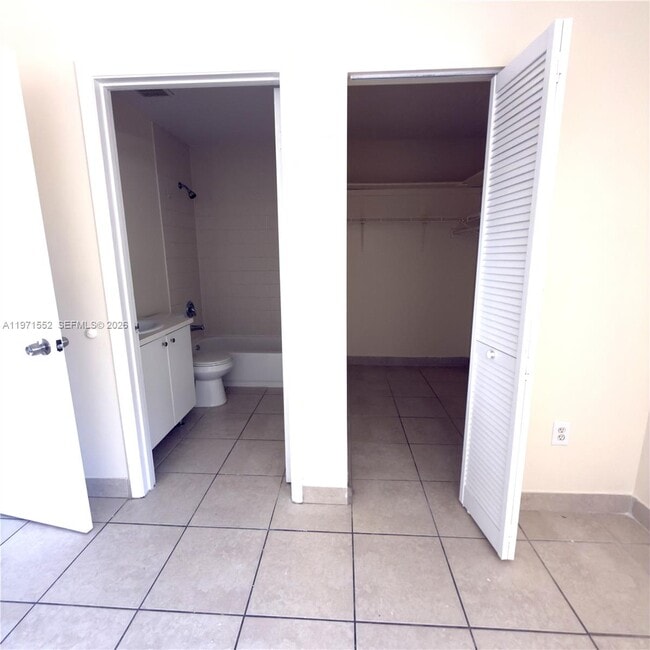 Building Photo - 451 NE 136th St