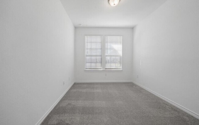 Building Photo - 1309 Tan Gable Ln