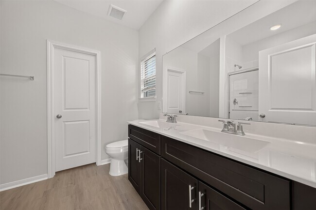 Building Photo - 338 Shady Cedar Hl Ln