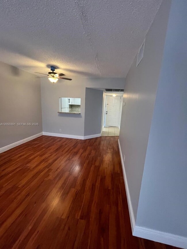 Building Photo - 21906 Lake Forest Cir