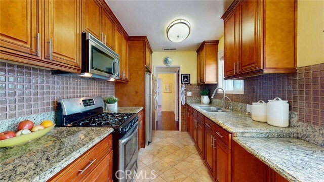 Building Photo - 8162 Van Noord Ave