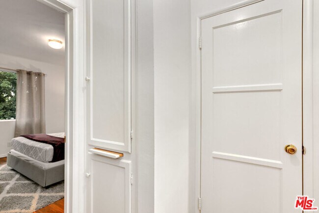 Building Photo - 2427 S Centinela Ave