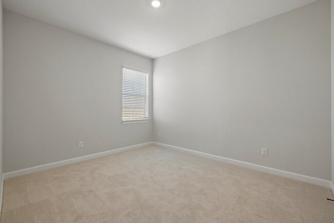 Building Photo - 2908 Fair Wind Ln