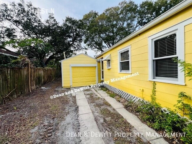 Building Photo - 3042 13th St N