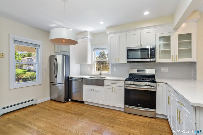 Building Photo - 12 Arther St