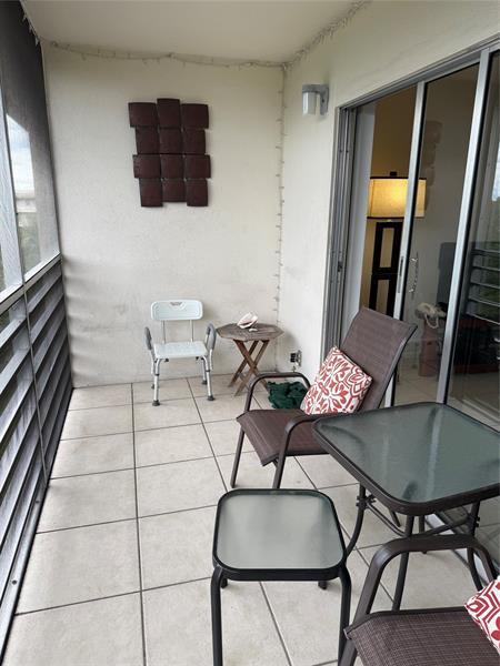 Building Photo - 1601 Abaco Dr