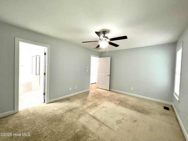 Building Photo - 10173 Stoney Brook Ct SE