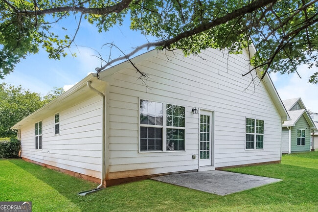 Building Photo - 292 Klinetop Dr