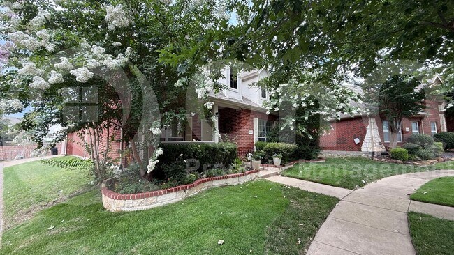 Building Photo - 9584 Park Garden Dr