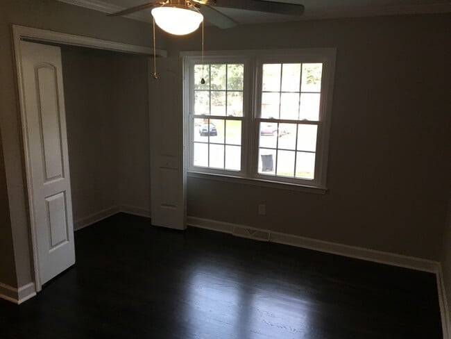 Building Photo - 1210 Allenbrook Dr