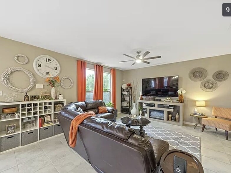 Building Photo - 4502 Adanac Ct