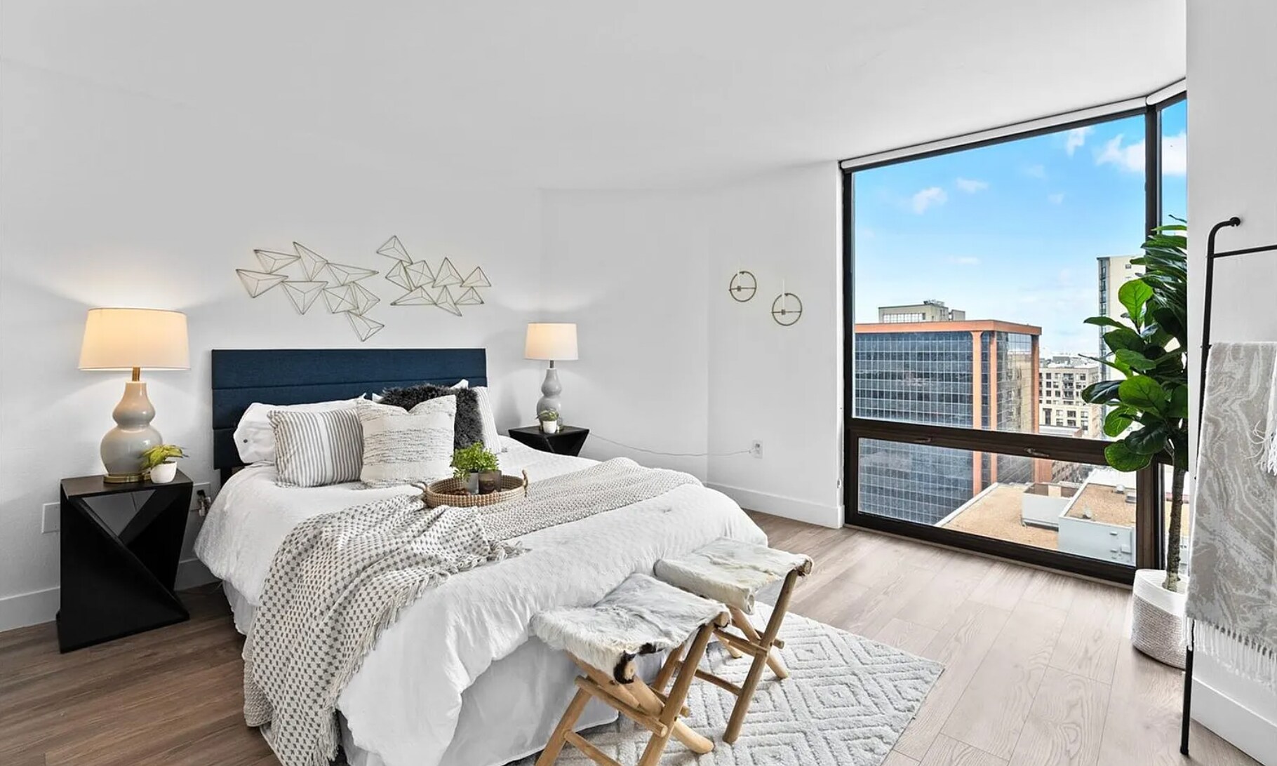 Building Photo - 1625 Larimer St