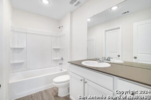 Building Photo - 14055 Wool Pk