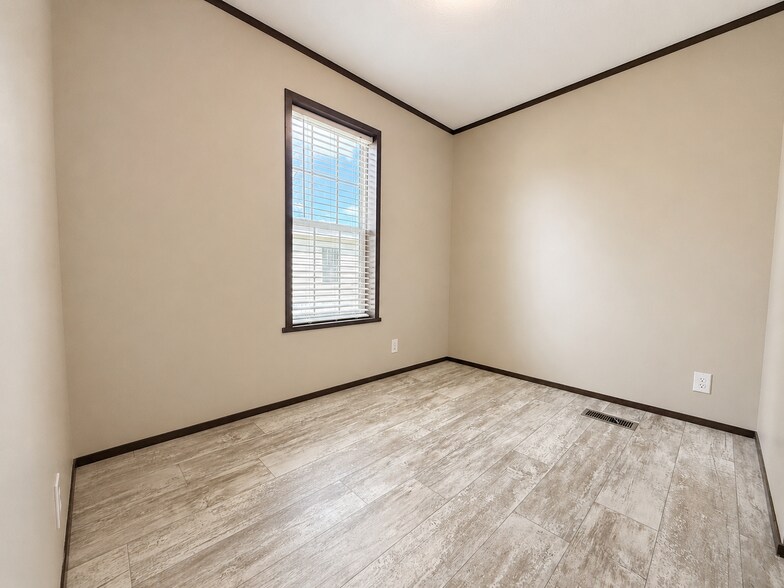 Building Photo - 11747 Cascade Cir