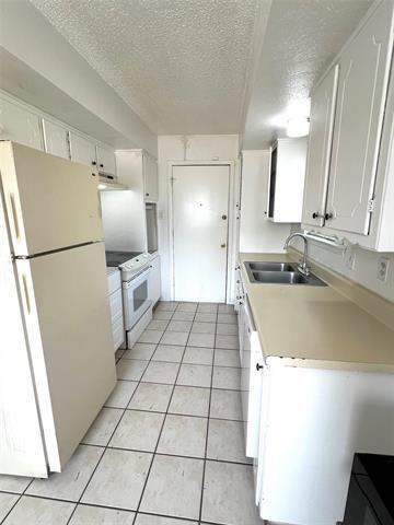 Building Photo - 6601 Woodway Dr