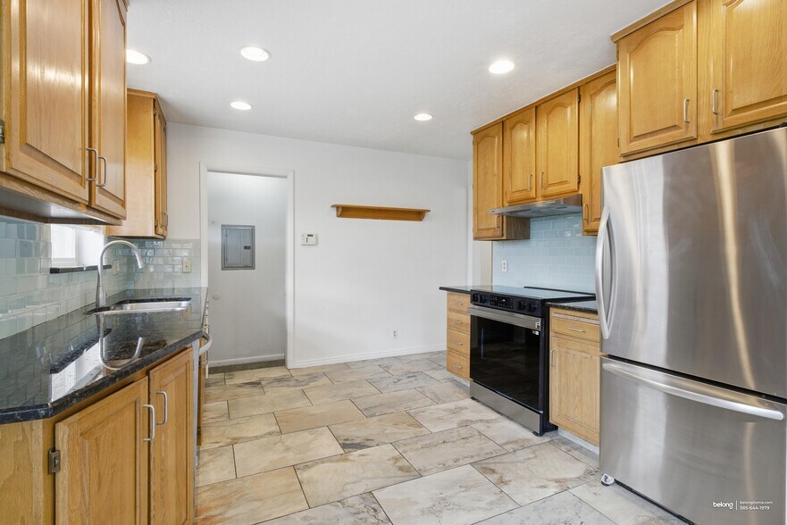 Building Photo - 1786 S 2100 E