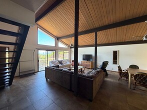 Building Photo - 3305 Kehala Dr