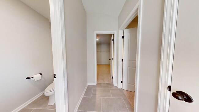 Building Photo - Large Home in The Preserve