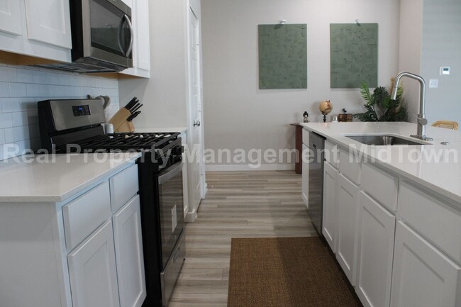 Building Photo - Modern 3-Bedroom Home in Prime Forney Loca...
