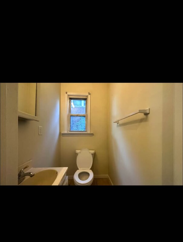 Building Photo - 3355 N College Ave