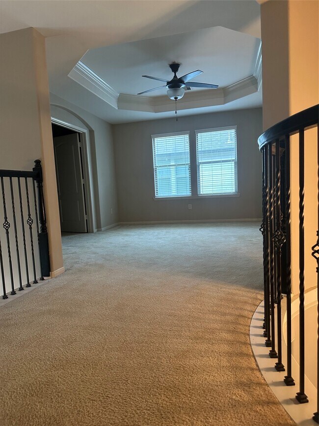 Building Photo - 13915 Sawmill Run Ln
