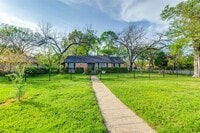 Building Photo - 9551 E Lake Highlands Dr