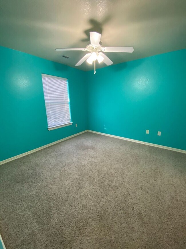 Building Photo - 3 Bedroom Home for Rent in Springdale!