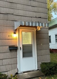 Building Photo - 1404 Grove St