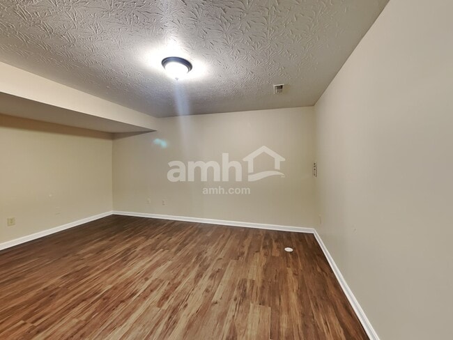 Building Photo - 2807 Presidential Dr