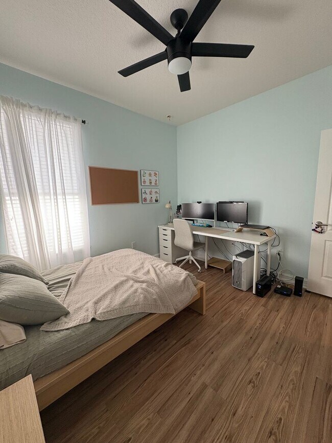 Building Photo - 3BED / 2 BATH - in Harmony FL
