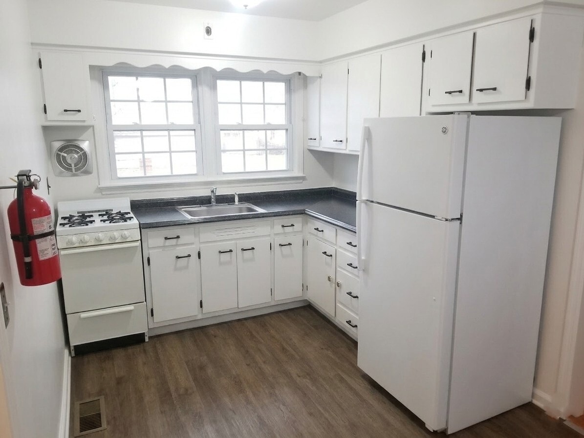 Kitchen - 17 Old Allamuchy Rd