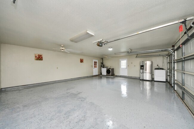 Building Photo - 8407 Kirchner Rd