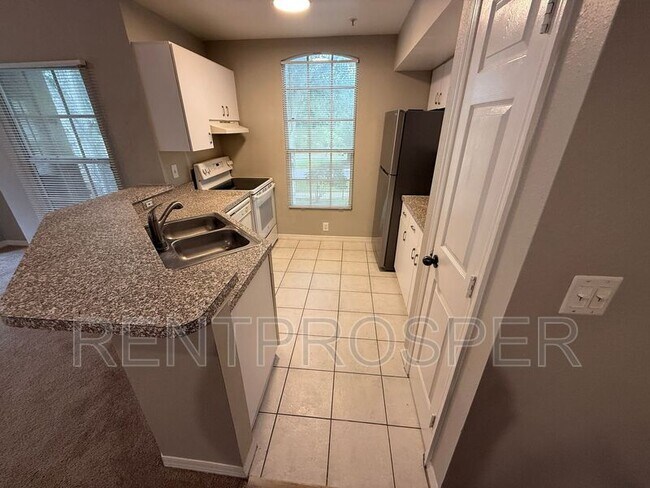 Building Photo - 6312 Raleigh St