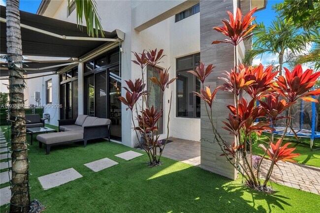 Building Photo - 8279 NW 43rd St