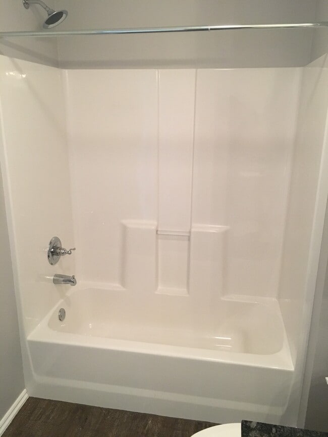 Building Photo - 102 W Speer Ave